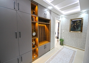 شقة زاوية - غرفتين وصالة مفروشة - في محمودلار / الانيا 