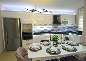 شقة زاوية - غرفتين وصالة مفروشة - في محمودلار / الانيا 