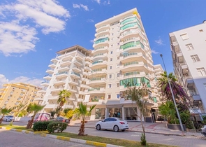 شقة زاوية - غرفتين وصالة مفروشة - في محمودلار / الانيا 