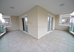 شقة زاوية - غرفتين وصالة مفروشة - في محمودلار / الانيا 