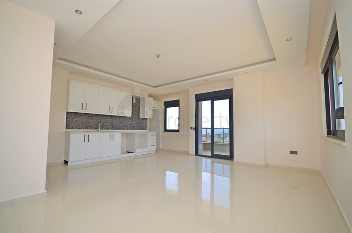 اطلالة بحر - دوبلكس 4 غرف وصالة ضمن مجمع حديث - في كارجيجاك / الانيا 