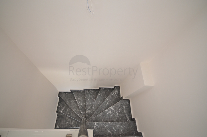 اطلالة بحر - دوبلكس 4 غرف وصالة ضمن مجمع حديث - في كارجيجاك / الانيا 