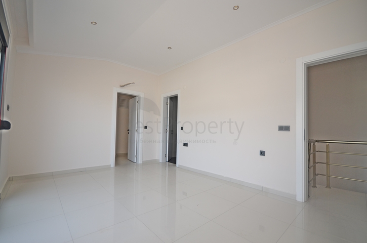 اطلالة بحر - دوبلكس 4 غرف وصالة ضمن مجمع حديث - في كارجيجاك / الانيا 