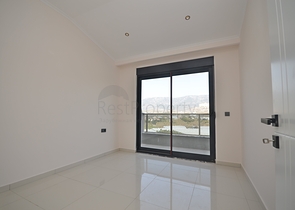 اطلالة بحر - دوبلكس 4 غرف وصالة ضمن مجمع حديث - في كارجيجاك / الانيا 