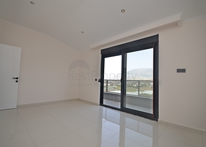 اطلالة بحر - دوبلكس 4 غرف وصالة ضمن مجمع حديث - في كارجيجاك / الانيا 