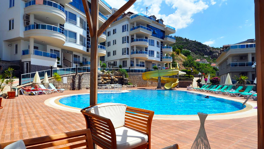 اطلالة على البحر في مركز الانيا - دوبلكس غرفتين وصالة مفروشة - في مركز الانيا 