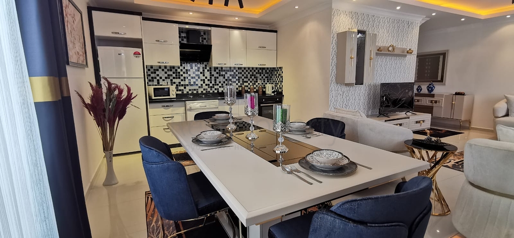 اطلالة على البحر في مركز الانيا - دوبلكس غرفتين وصالة مفروشة - في مركز الانيا 