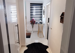 اطلالة على البحر في مركز الانيا - دوبلكس غرفتين وصالة مفروشة - في مركز الانيا 