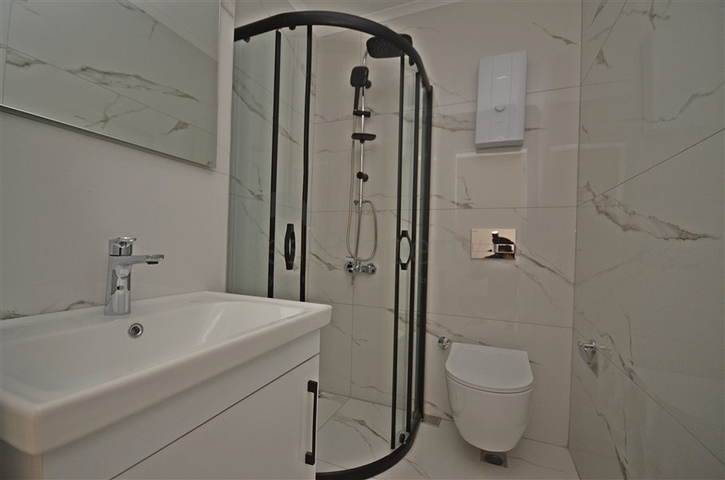 اطلالة بحر - شقة مفروشة 2 غرفة وصالة -مجمع سكني حديث - في كارجيجاك / الانيا 