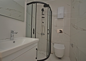 اطلالة بحر - شقة مفروشة 2 غرفة وصالة -مجمع سكني حديث - في كارجيجاك / الانيا 