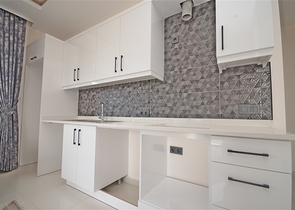 اطلالة بحر - شقة مفروشة 2 غرفة وصالة -مجمع سكني حديث - في كارجيجاك / الانيا 