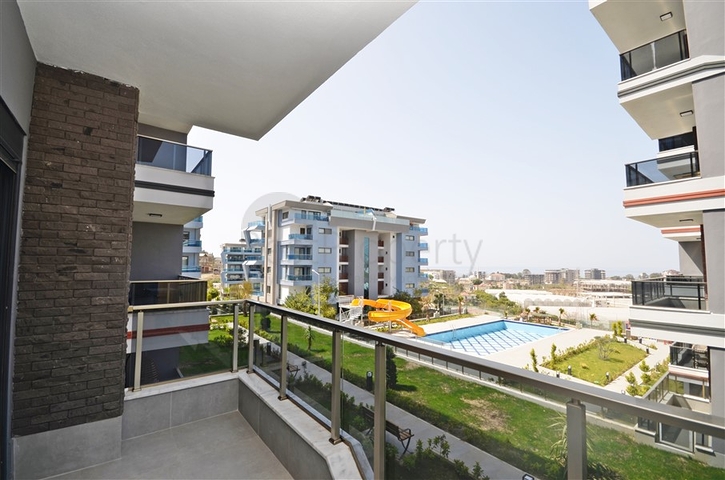 دوبلكس ارضية - 4 غرف وصالة مفروشة - مجمع حديث - في كارجيجاك / الانيا 