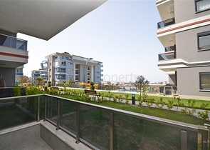 دوبلكس ارضية - 4 غرف وصالة مفروشة - مجمع حديث - في كارجيجاك / الانيا 