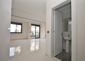 دوبلكس ارضية - 4 غرف وصالة مفروشة - مجمع حديث - في كارجيجاك / الانيا 