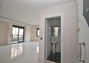 دوبلكس ارضية - 4 غرف وصالة مفروشة - مجمع حديث - في كارجيجاك / الانيا 