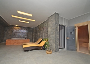 دوبلكس ارضية - 4 غرف وصالة مفروشة - مجمع حديث - في كارجيجاك / الانيا 