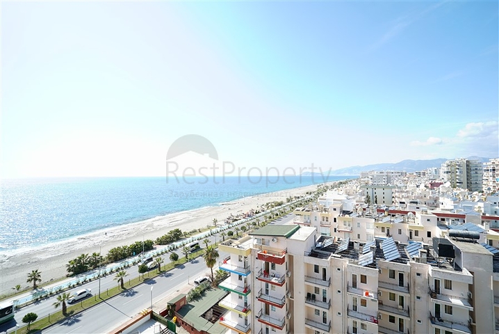 اطلالة مباشرة على البحر - شقة غرفتين وصالة مفروشة -ضمن مجمع سكني - محمودلار / الانيا 