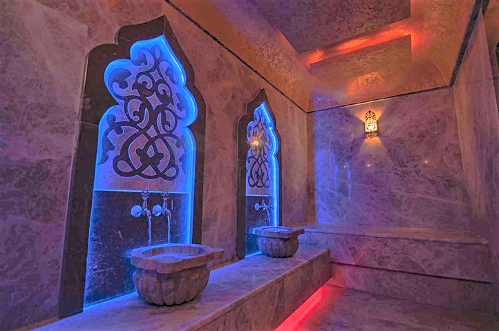 اطلالة مباشرة على البحر - شقة غرفتين وصالة مفروشة -ضمن مجمع سكني - محمودلار / الانيا 