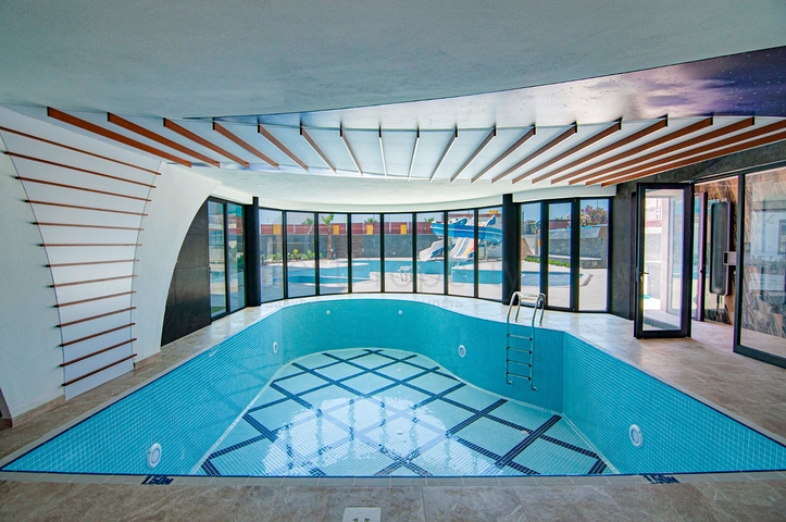 اطلالة مباشرة على البحر - شقة غرفتين وصالة مفروشة -ضمن مجمع سكني - محمودلار / الانيا 