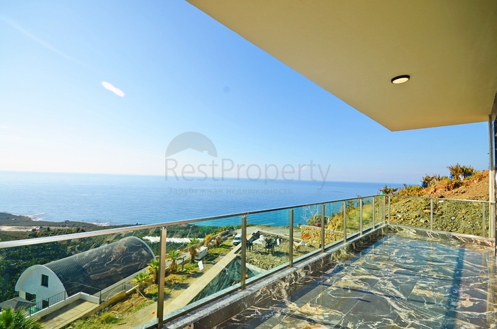 اطلالة بحر -فيلا فاخرة للبيع في الانيا 