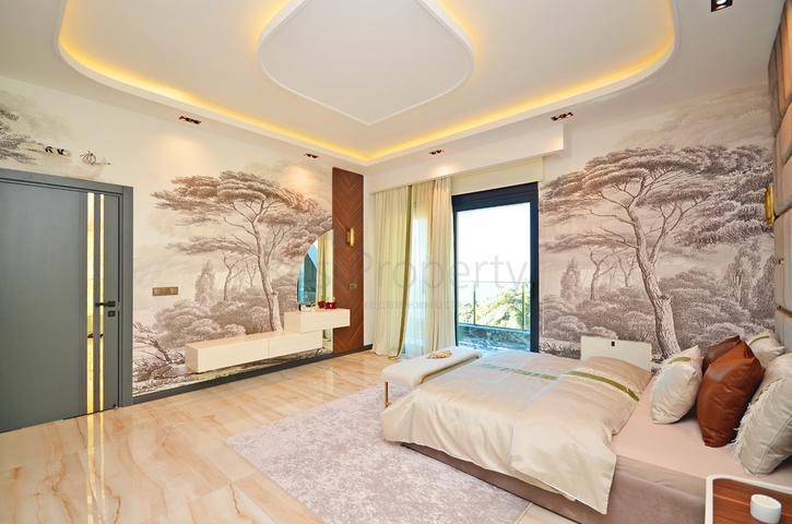 اطلالة بحر -فيلا فاخرة للبيع في الانيا 