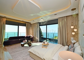 اطلالة بحر -فيلا فاخرة للبيع في الانيا 