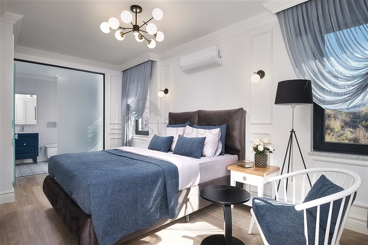 فيلا حديثة 4 + 1 مفروشة في كارجيجاك