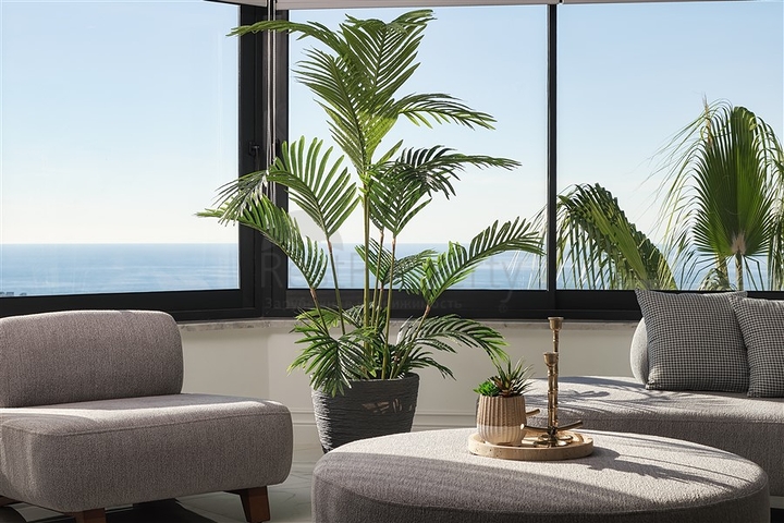 فيلا حديثة 4 + 1 مفروشة في كارجيجاك