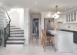 فيلا حديثة 4 + 1 مفروشة في كارجيجاك