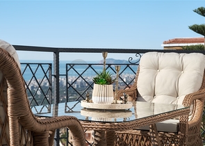 فيلا حديثة 4 + 1 مفروشة في كارجيجاك