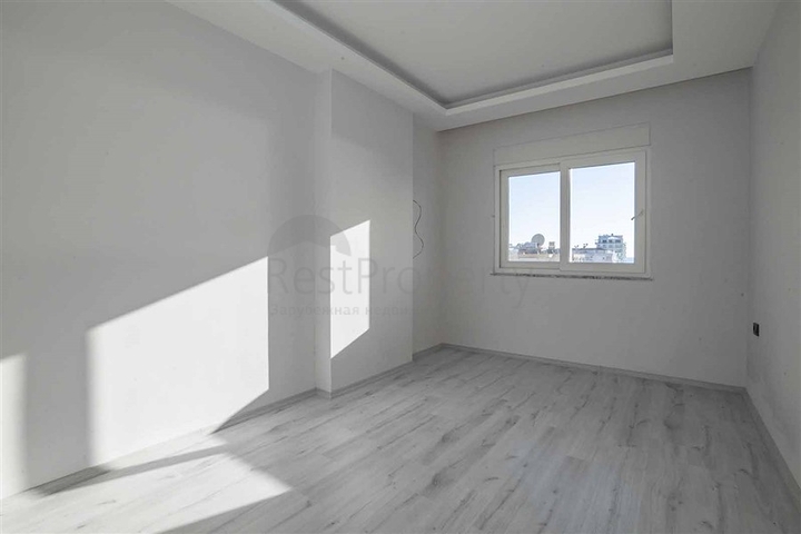 اطلالة بحر - مطبخ منفصل -شقة غرفتين وصالة -ضمن مجمع حديث - في محمودلار / الانيا 