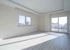 اطلالة بحر - مطبخ منفصل -شقة غرفتين وصالة -ضمن مجمع حديث - في محمودلار / الانيا 