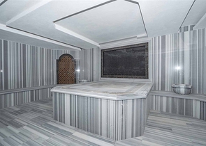 اطلالة بحر - مطبخ منفصل -شقة غرفتين وصالة -ضمن مجمع حديث - في محمودلار / الانيا 