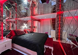 شقة مفروشة - ضمن مجمع فاخر - غرفتين وصالة - كارجيجاك / الانيا 