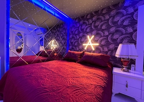 شقة مفروشة - ضمن مجمع فاخر - غرفتين وصالة - كارجيجاك / الانيا 