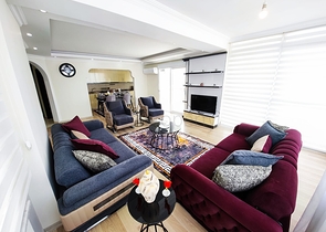 بأثاث جديد - شقة غرفتين وصالة - في محمودلار/ الانيا 