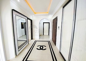 بأثاث جديد - شقة غرفتين وصالة - في محمودلار/ الانيا 