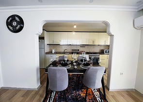 بأثاث جديد - شقة غرفتين وصالة - في محمودلار/ الانيا 