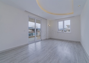 دوبلكس واسعة  - 3 غرف وصالة مع جاكوزي خاص - في محمودلار / الانيا 