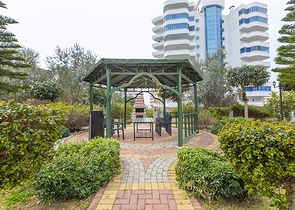 دوبلكس واسعة  - 3 غرف وصالة مع جاكوزي خاص - في محمودلار / الانيا 