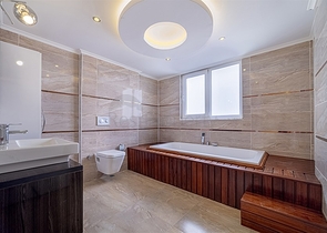 دوبلكس واسعة  - 3 غرف وصالة مع جاكوزي خاص - في محمودلار / الانيا 