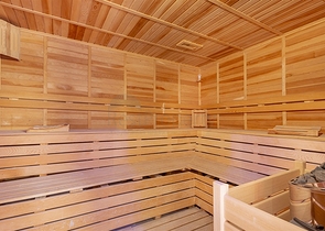 دوبلكس واسعة  - 3 غرف وصالة مع جاكوزي خاص - في محمودلار / الانيا 