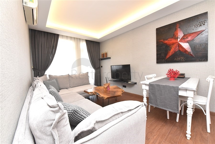 موقع مركزي - شقة غرفة وصالة مفروشة  -في اوبا / الانيا 