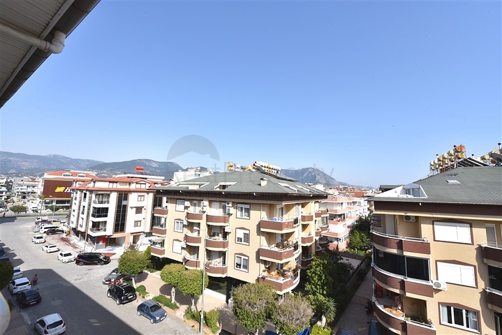 موقع مركزي - شقة غرفة وصالة مفروشة  -في اوبا / الانيا 