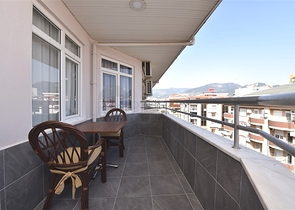 موقع مركزي - شقة غرفة وصالة مفروشة  -في اوبا / الانيا 