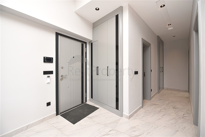 مجمع فاخر - شقة اطلالة بحرية مباشرة - من تصميم 1+2 - في كارجيجاك / الانيا 