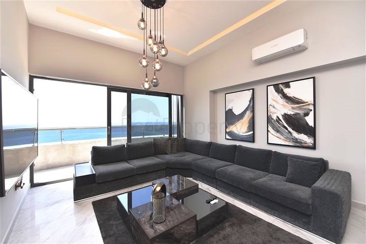 مجمع فاخر - شقة اطلالة بحرية مباشرة - من تصميم 1+2 - في كارجيجاك / الانيا 