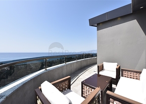 مجمع فاخر - شقة اطلالة بحرية مباشرة - من تصميم 1+2 - في كارجيجاك / الانيا 