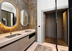 مجمع فاخر - شقة اطلالة بحرية مباشرة - من تصميم 1+2 - في كارجيجاك / الانيا 