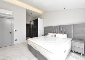 مجمع فاخر - شقة اطلالة بحرية مباشرة - من تصميم 1+2 - في كارجيجاك / الانيا 